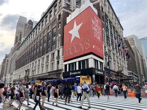 Macy's new york hours